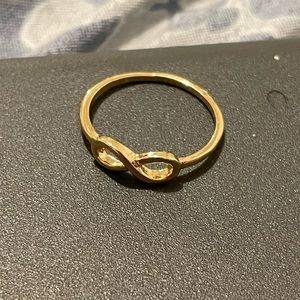 Infinity ring